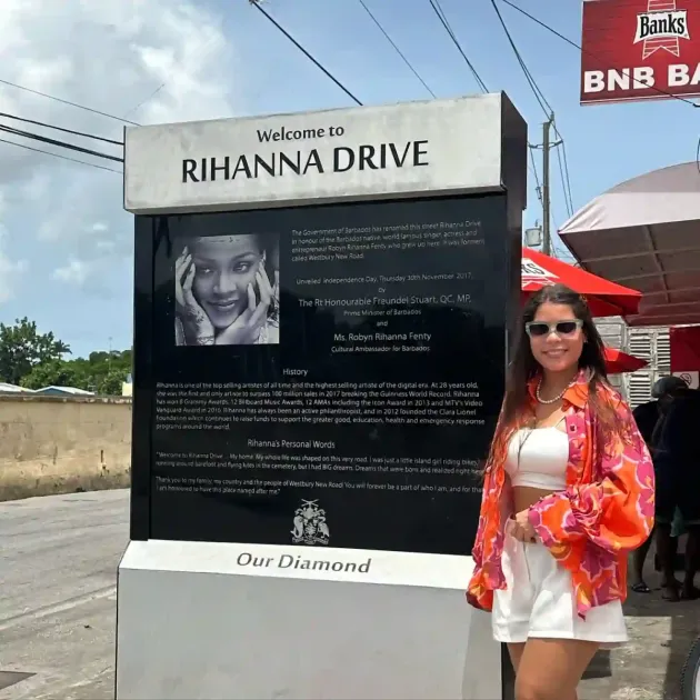 Rihanna Drive Monument Photos