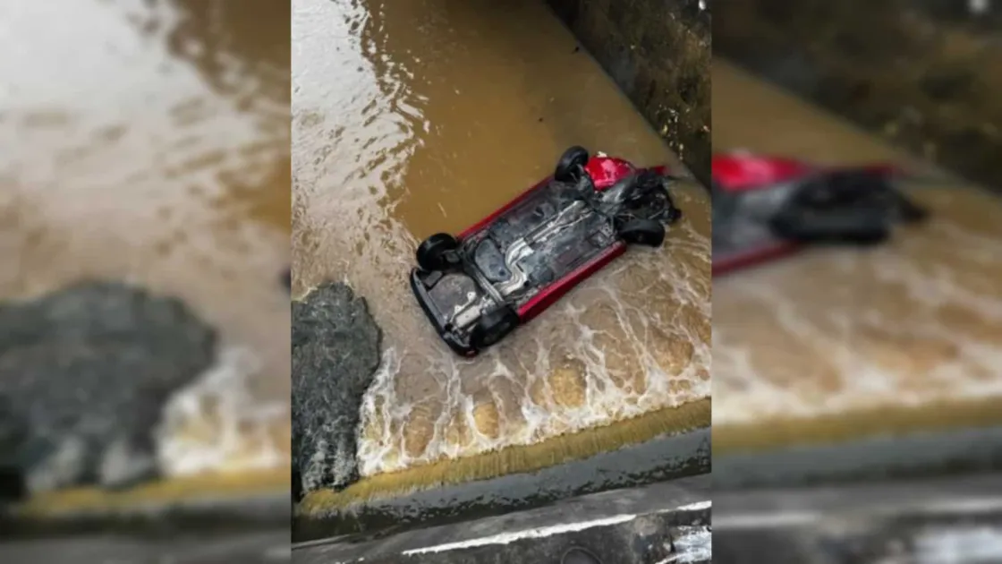 Trinidad: Driver dies after car plunges into Cunupia River, two injured